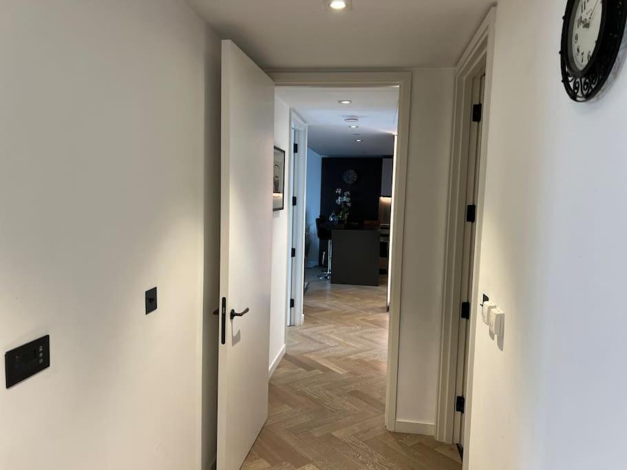 Appartamento Modern 2 Bed Flat At Battersea Londra Esterno foto